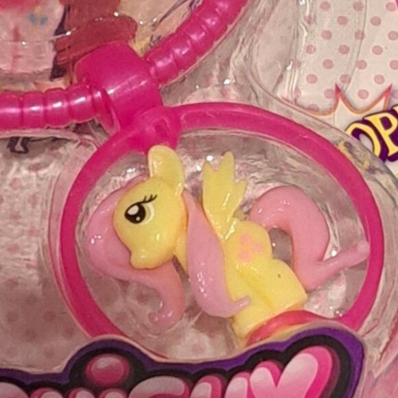 Squishy pops bracelet my little pony Fluttershy NIB FIM - Picture 1 of 6